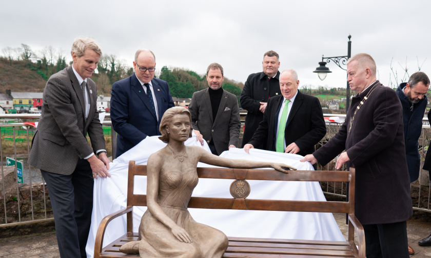 H.S.H. Prince Albert II unveils the sculpture of Princess Grace in Newport, county Mayo (March 2023)