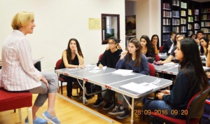 Liz Nugent during her Creative Writing Class with students from Lycée Albert I (class 1ère ES) and teacher Jean-René Fonquerne